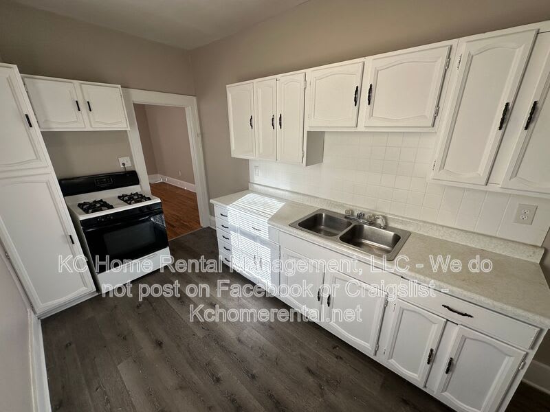 2947 York St. – photo 5