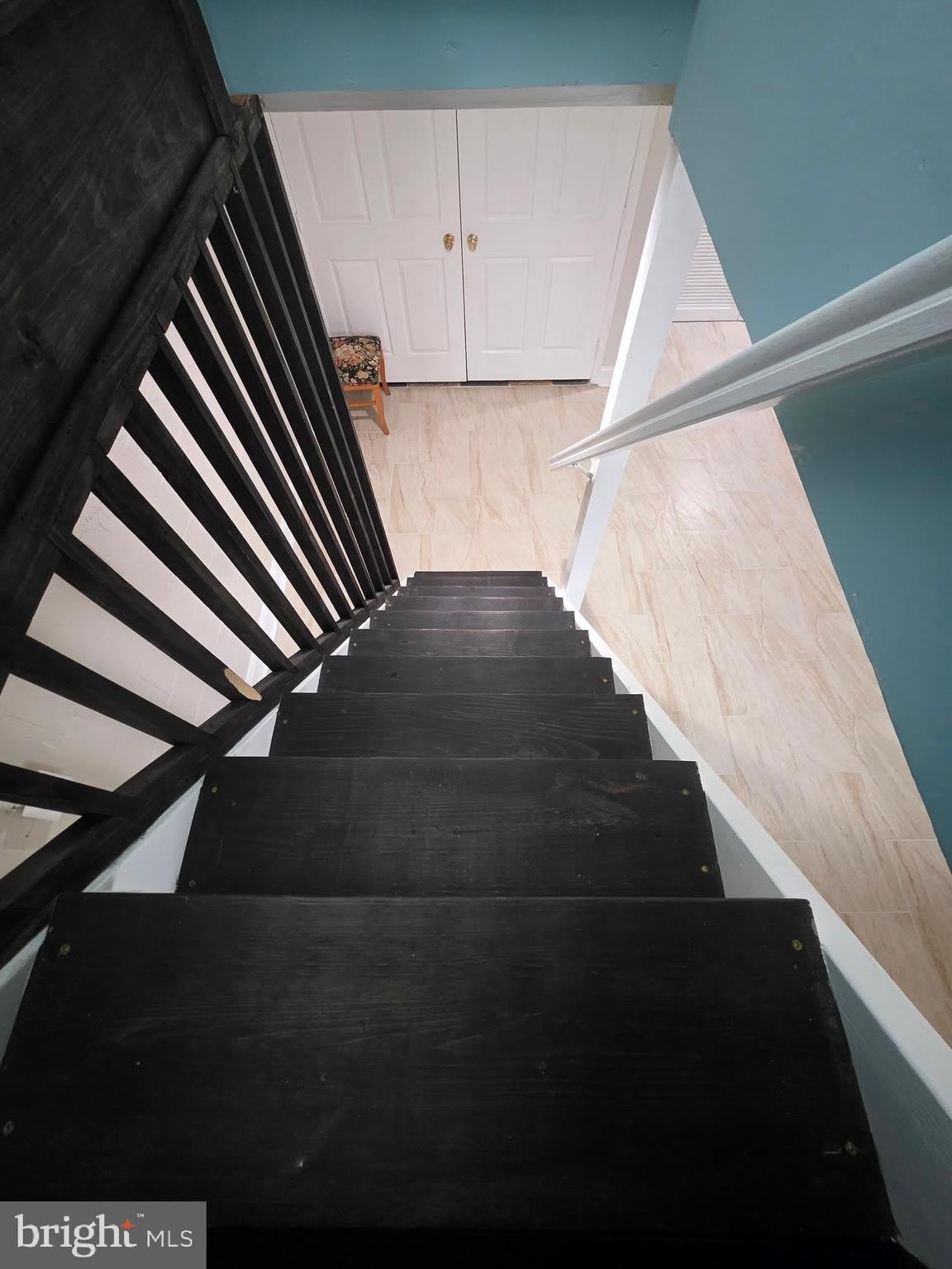 6912 Furness Avenue – photo 2