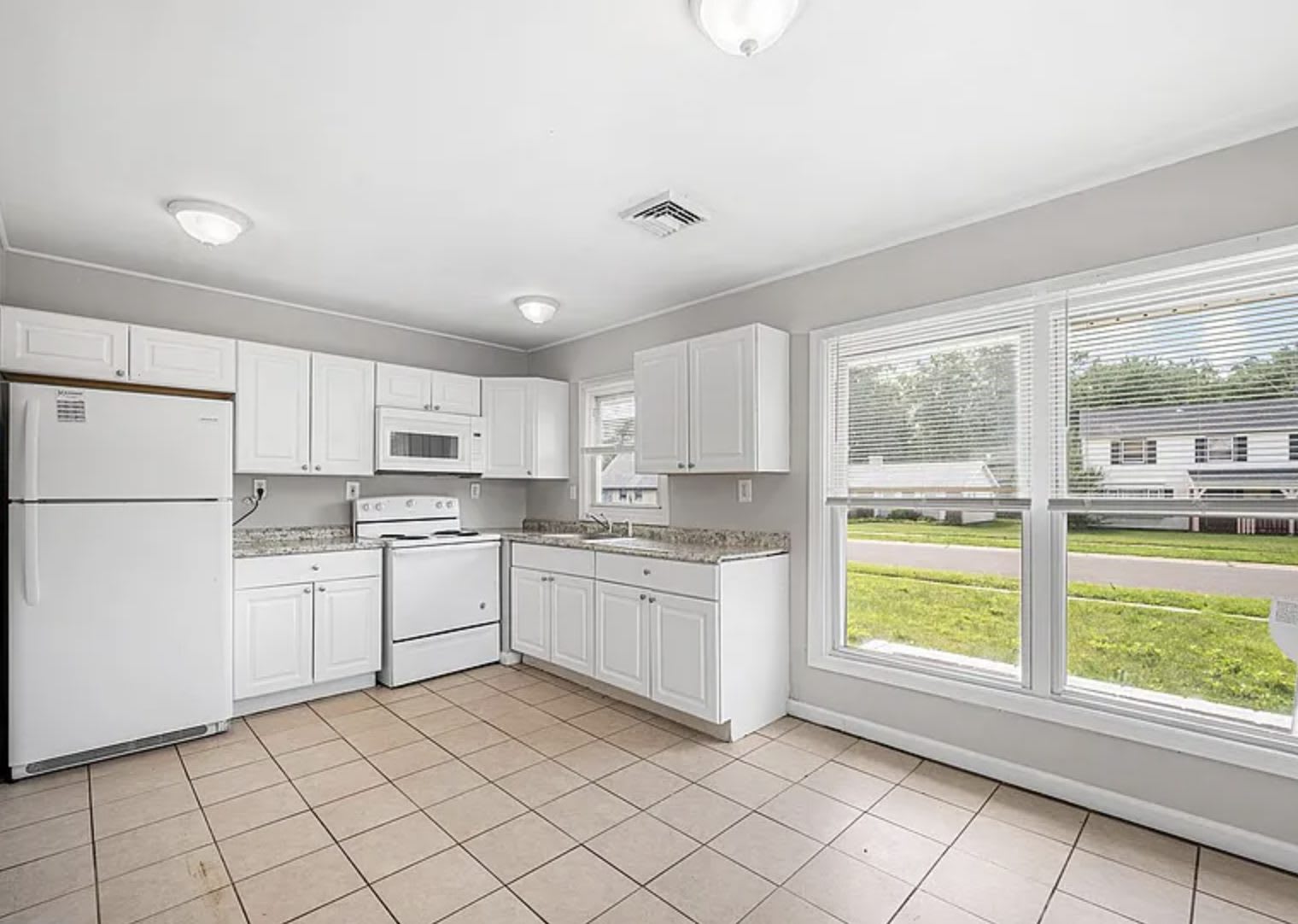 11 Sedgwick Ln – photo 2