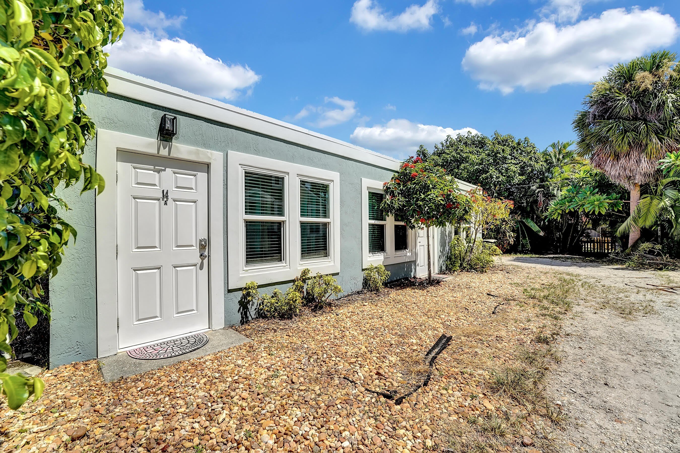 14 South Lane – photo 1