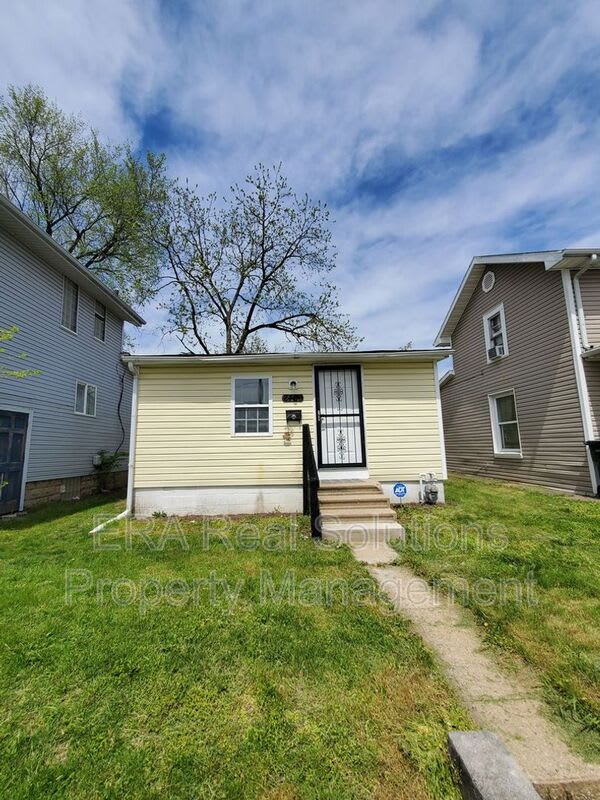 2400 Pomola Ave. – photo 3