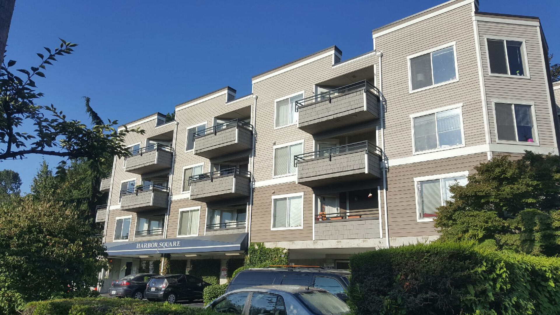 Harbor Square Apartments – photo 2