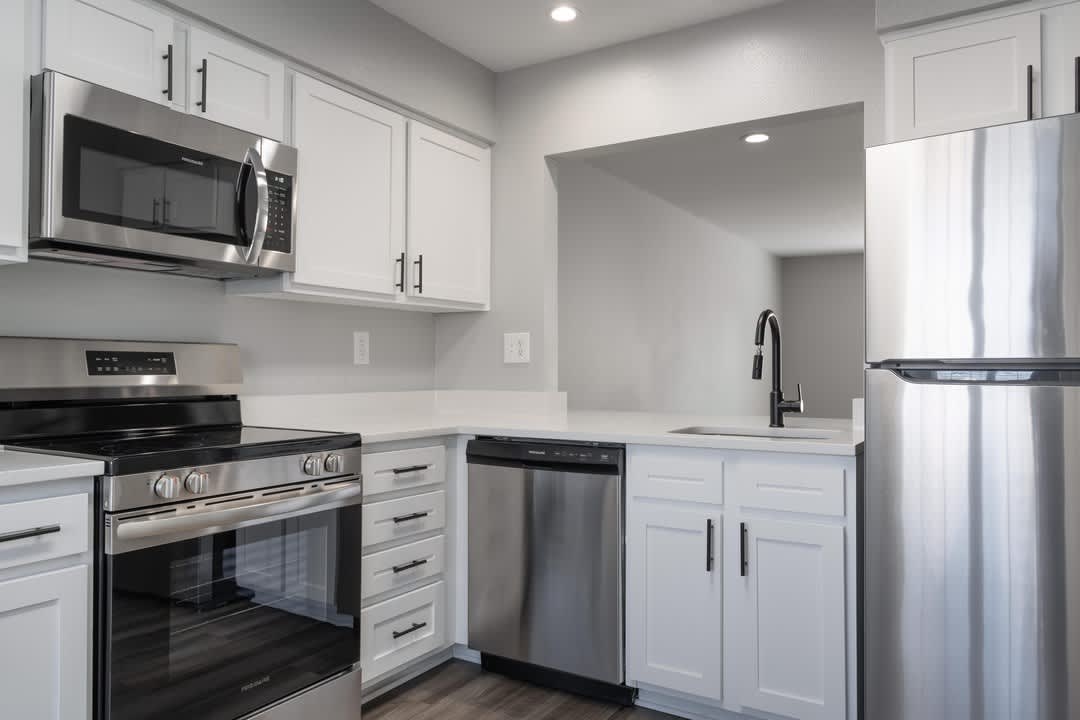 Villas at Greenview West – photo 2
