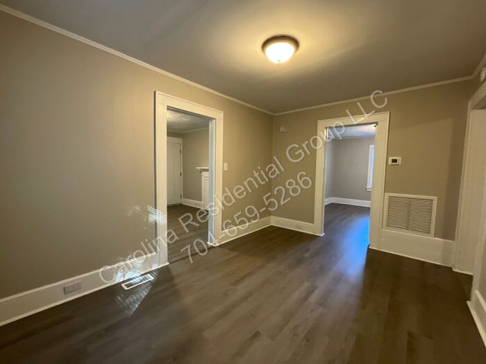 1034 Ridge Avenue – photo 5