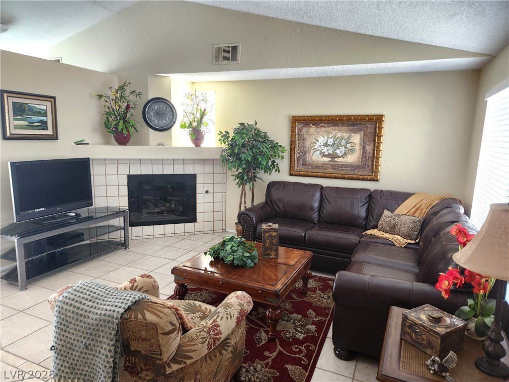 3332 Canyon Lake Drive – photo 2