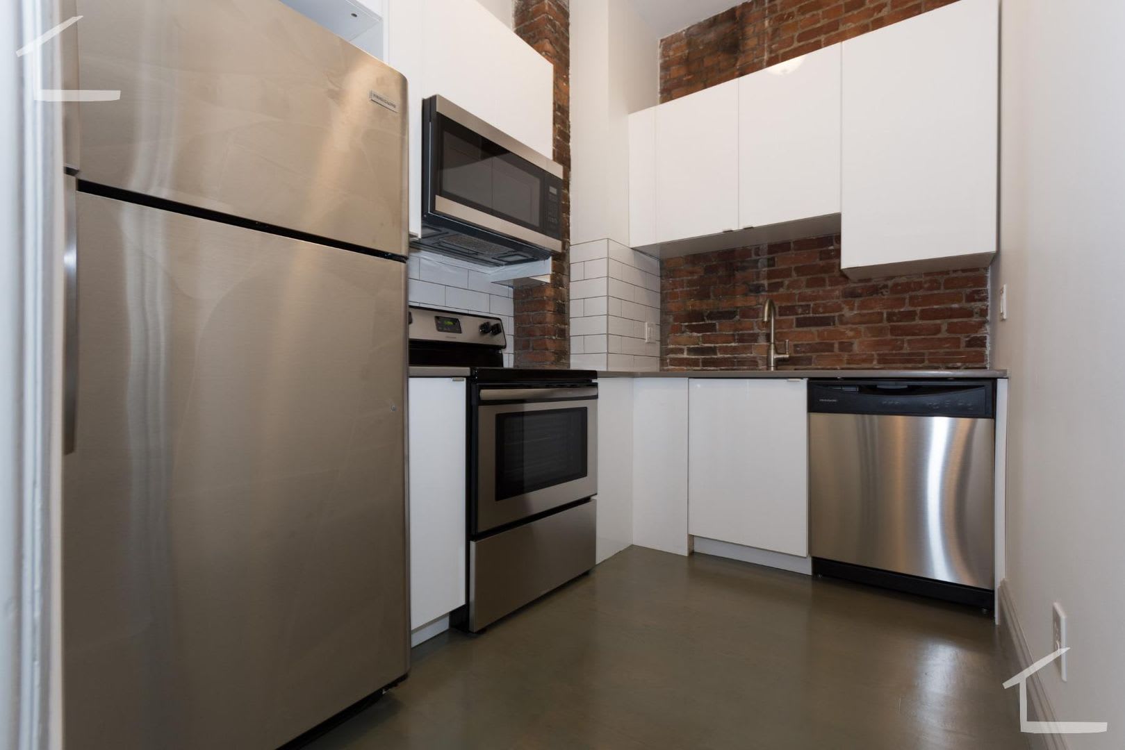 3 bed steps from Berklee – photo 3