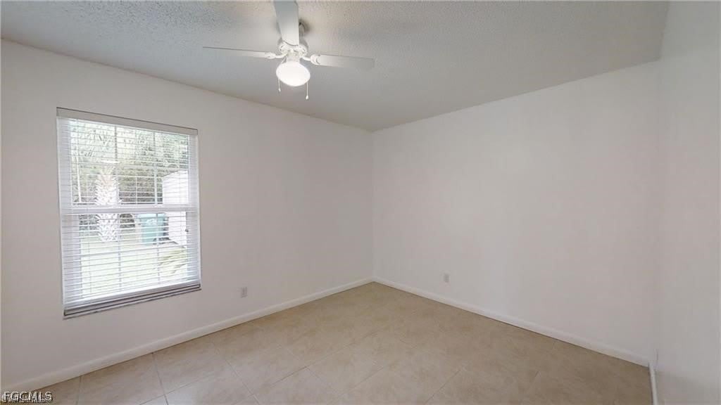 2303 NE 6th Street – photo 4