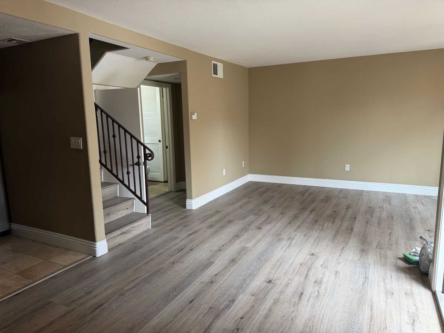 Spacious 2 Bedroom, 2.5 Bath Two-Story Townhome UTC – photo 2