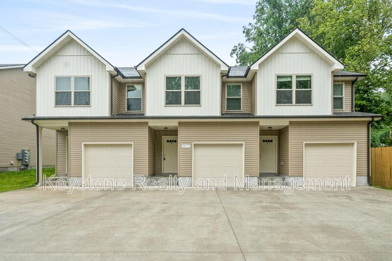 933 Center Road – photo 1