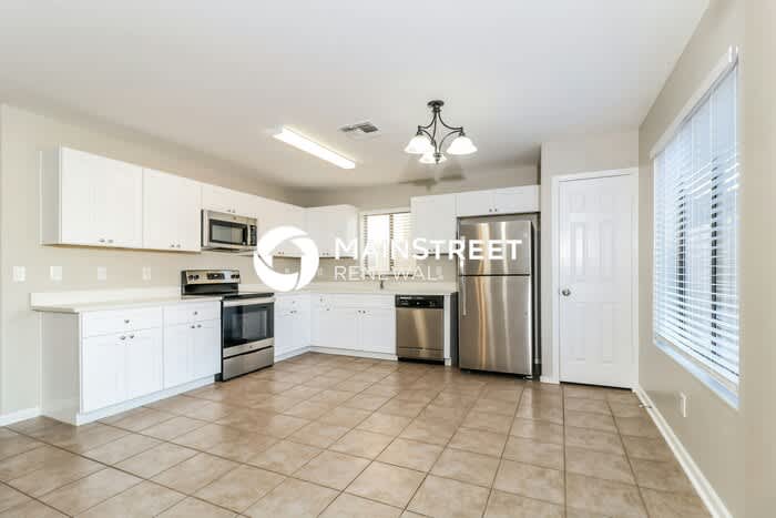 10622 West Alvarado Road – photo 4
