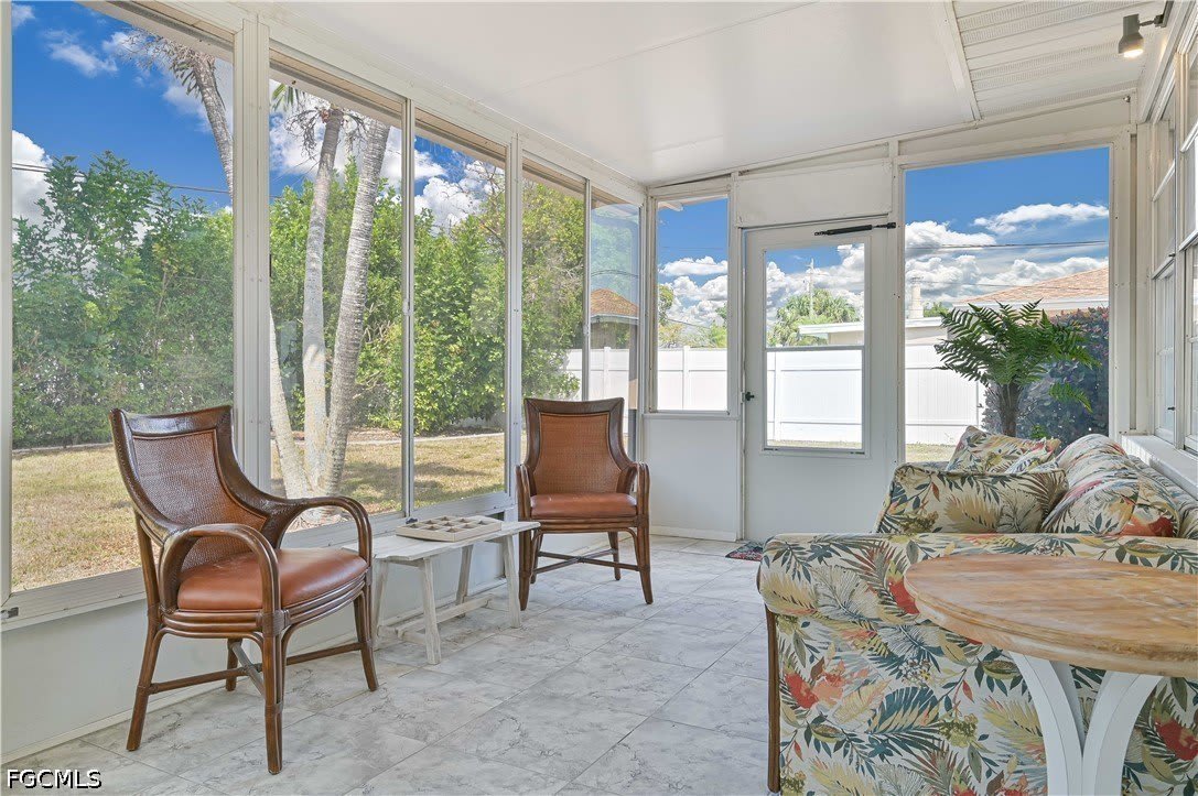 4520 SE 9th Avenue – photo 5