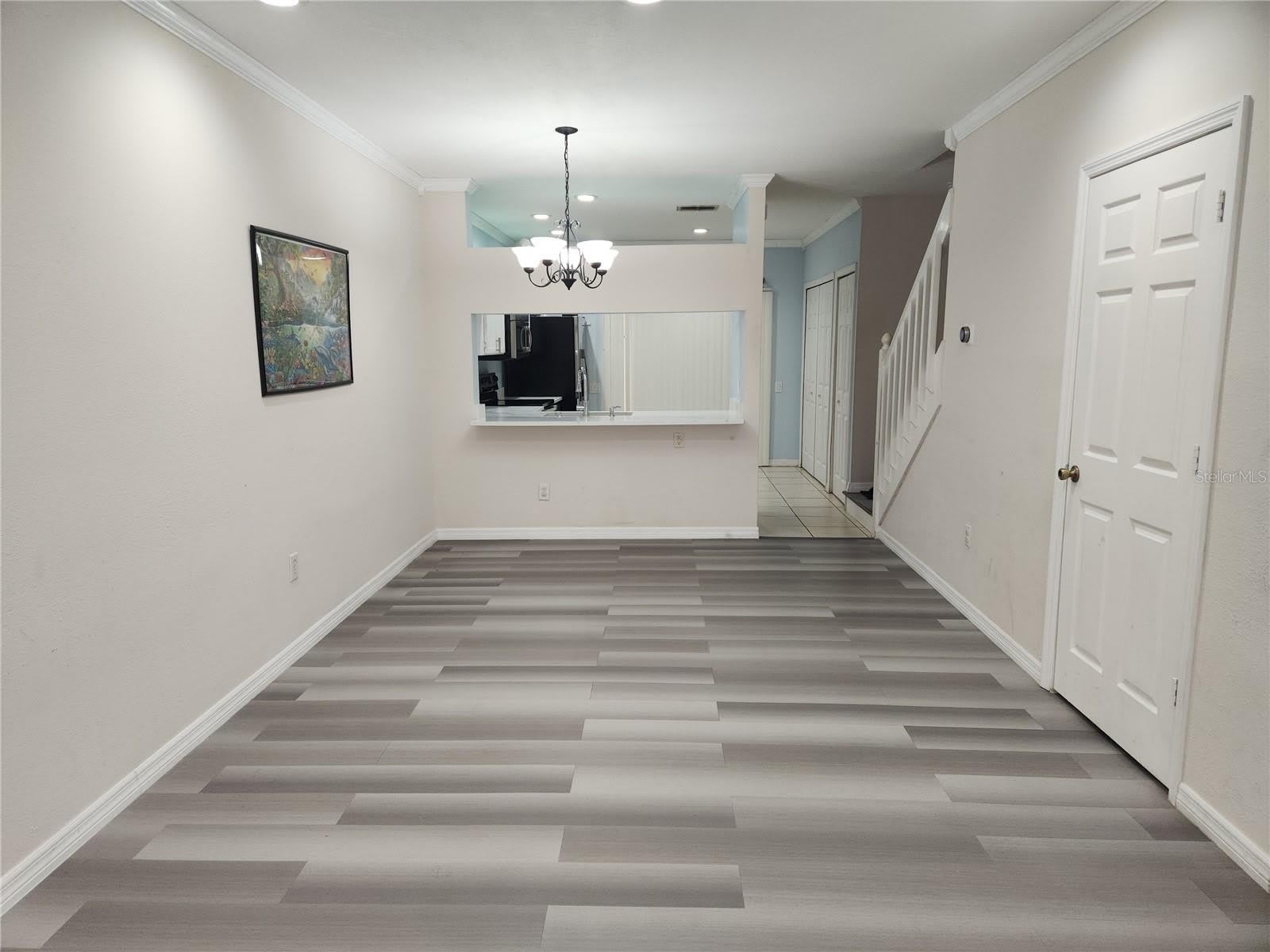 8637 HUNTERS KEY Circle – photo 4