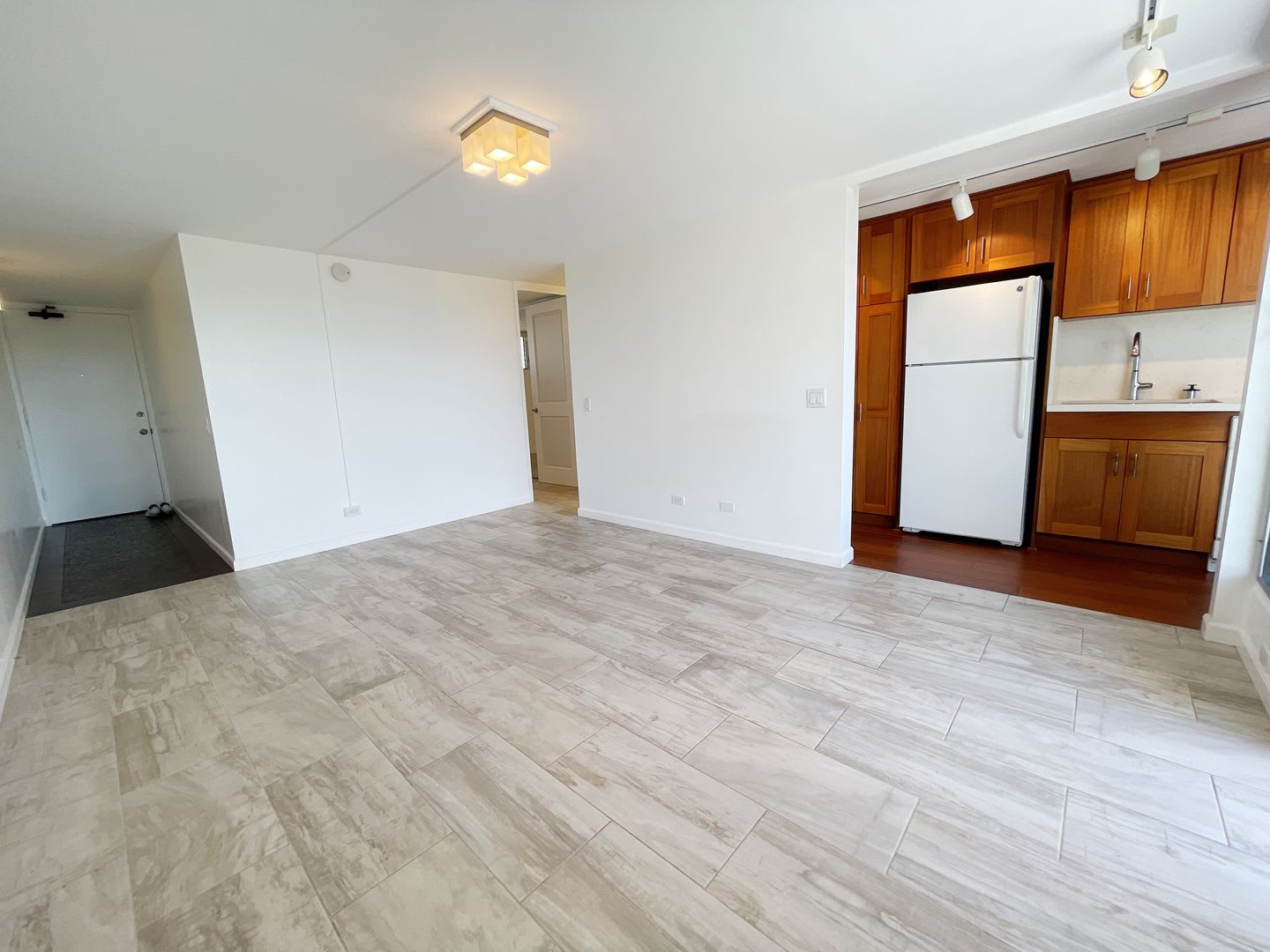 Punahou Royale (Makiki) – photo 2