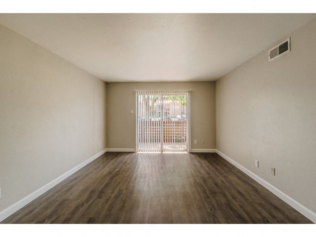 Shenandoah Apartments – photo 4