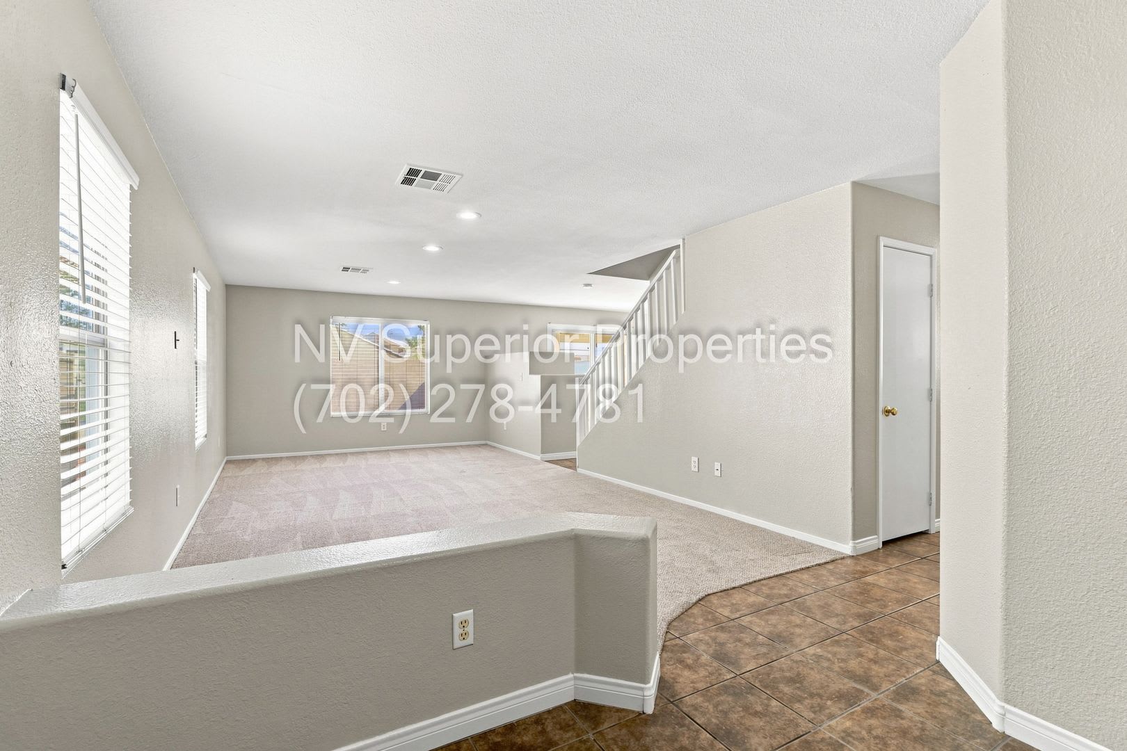 Nw 4 Bedrooms 2 5 Bathrooms New Carpet Upstairs All Tile Down Stairs Covered Patio In Back Yard – photo 5