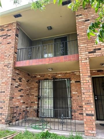11040 ROGER Drive – photo 1