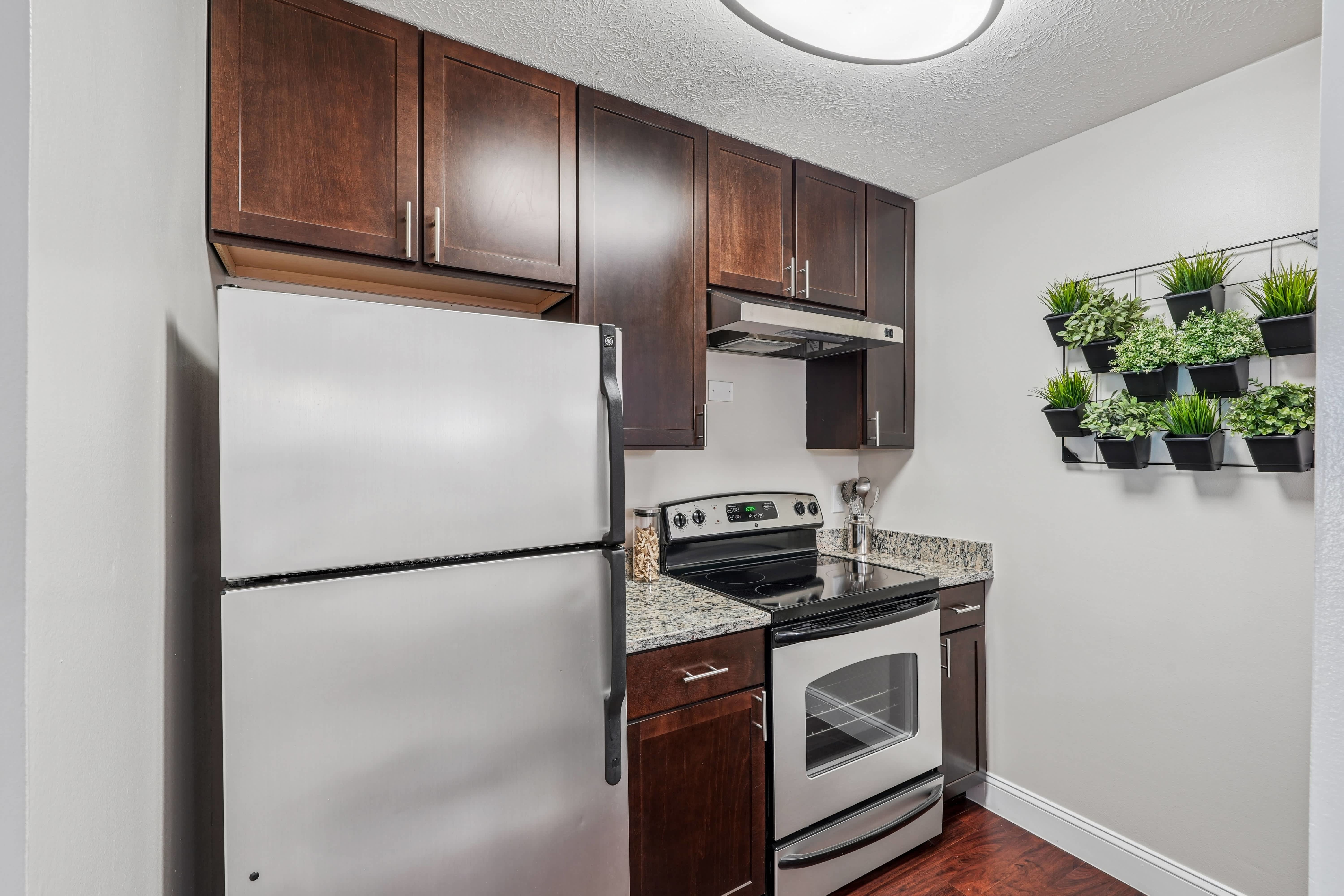 Cherry Knoll Apartments – photo 2