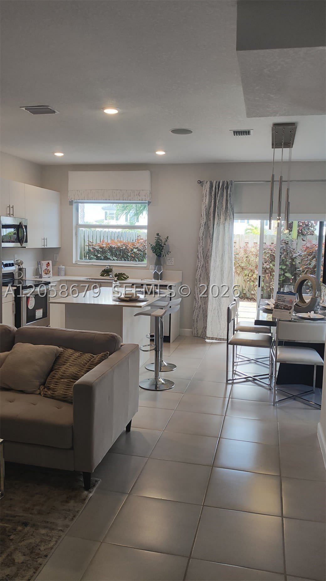 2598 SE 29th St – photo 3