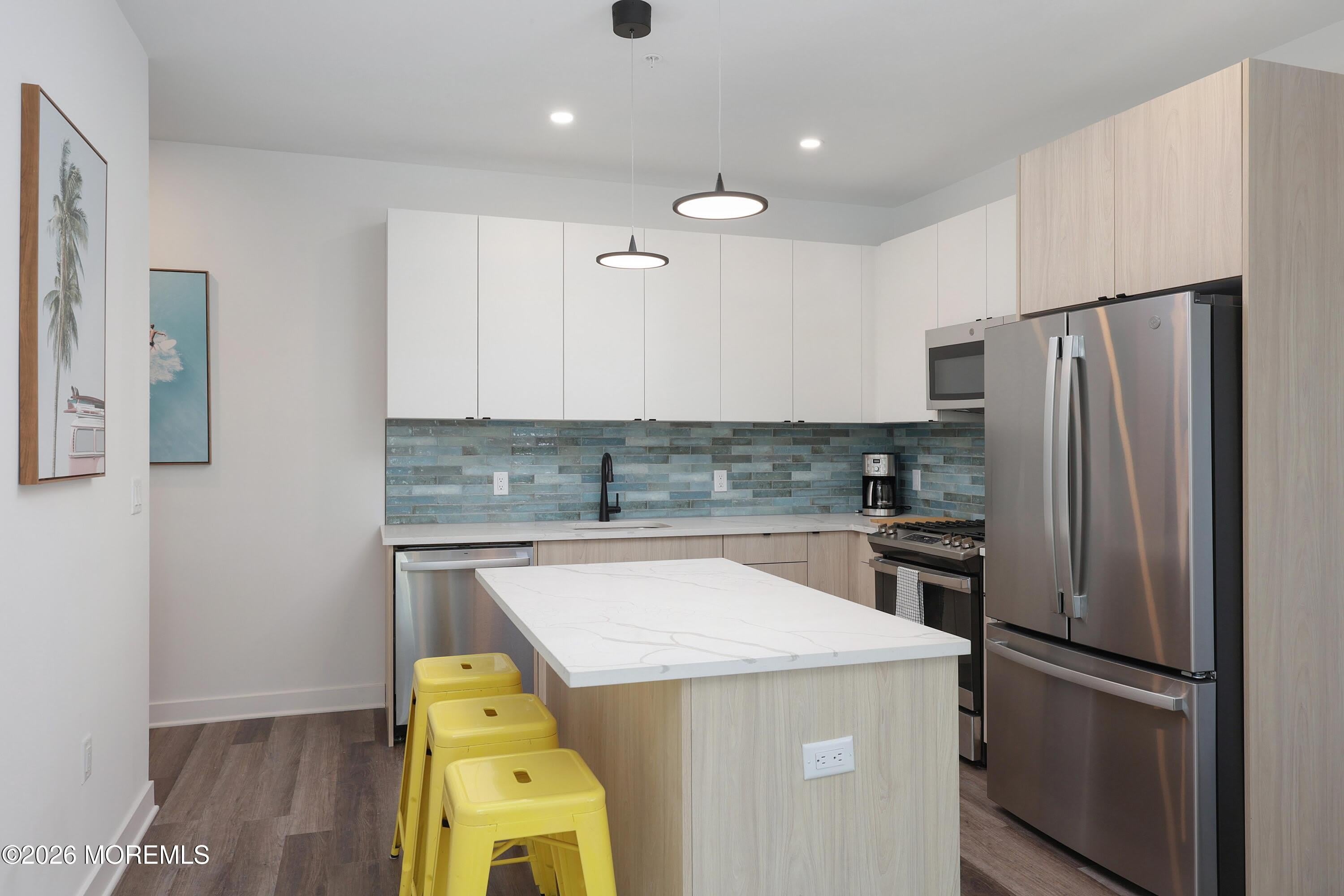 6 W End Court – photo 4
