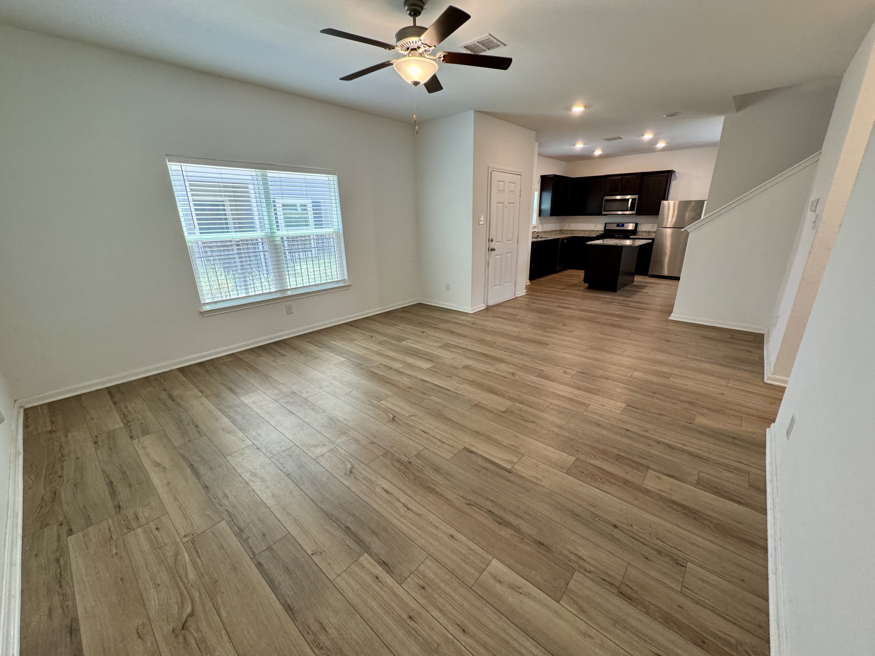 10818 Emerick Street – photo 5