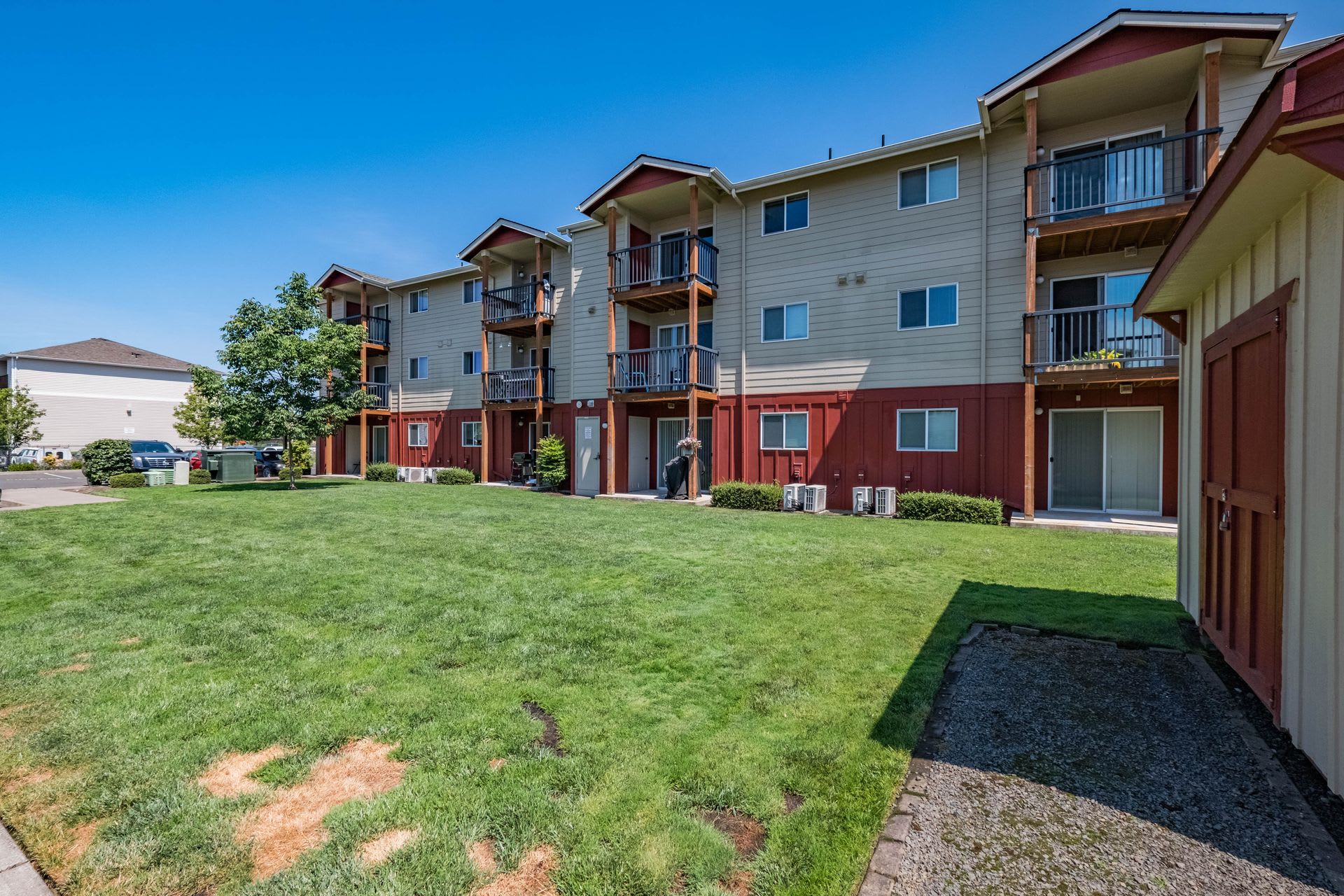 Newcastle Place Apartments – photo 2