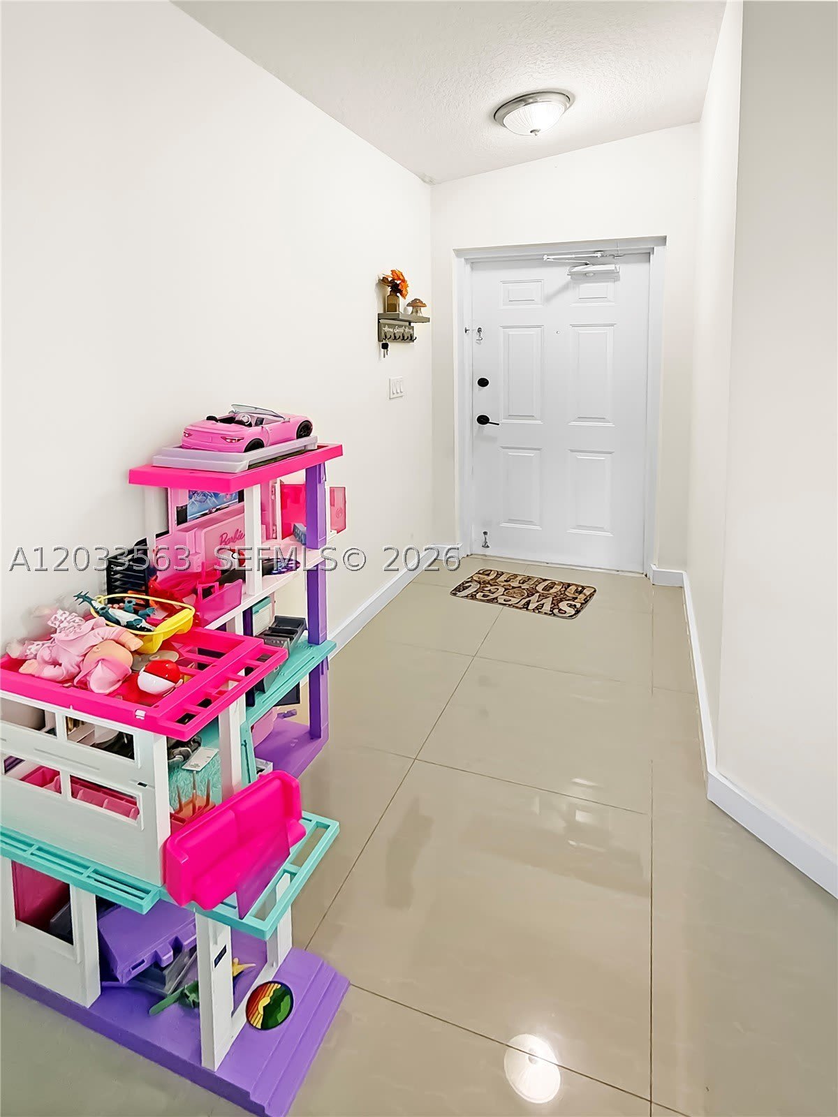 945 NE 34th Ave – photo 4