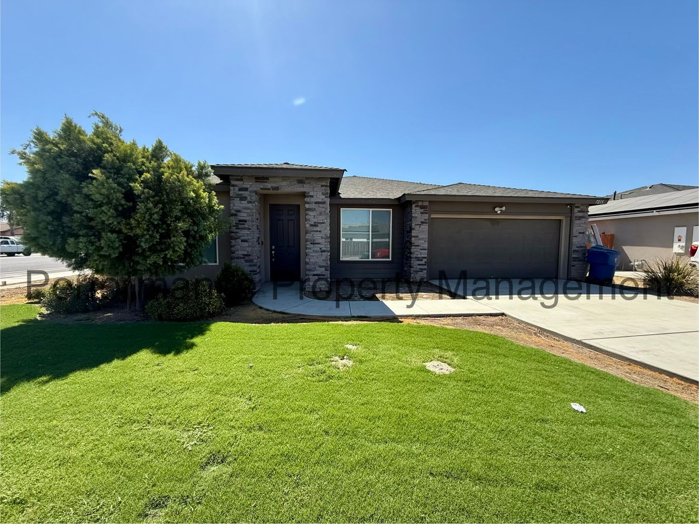 Spacious 4 Bed/2 Bath Home w/ Solar, RBP & Deposit Alternative Option – photo 1