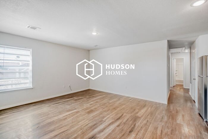 1326 Northwest 10th Avenue – photo 4