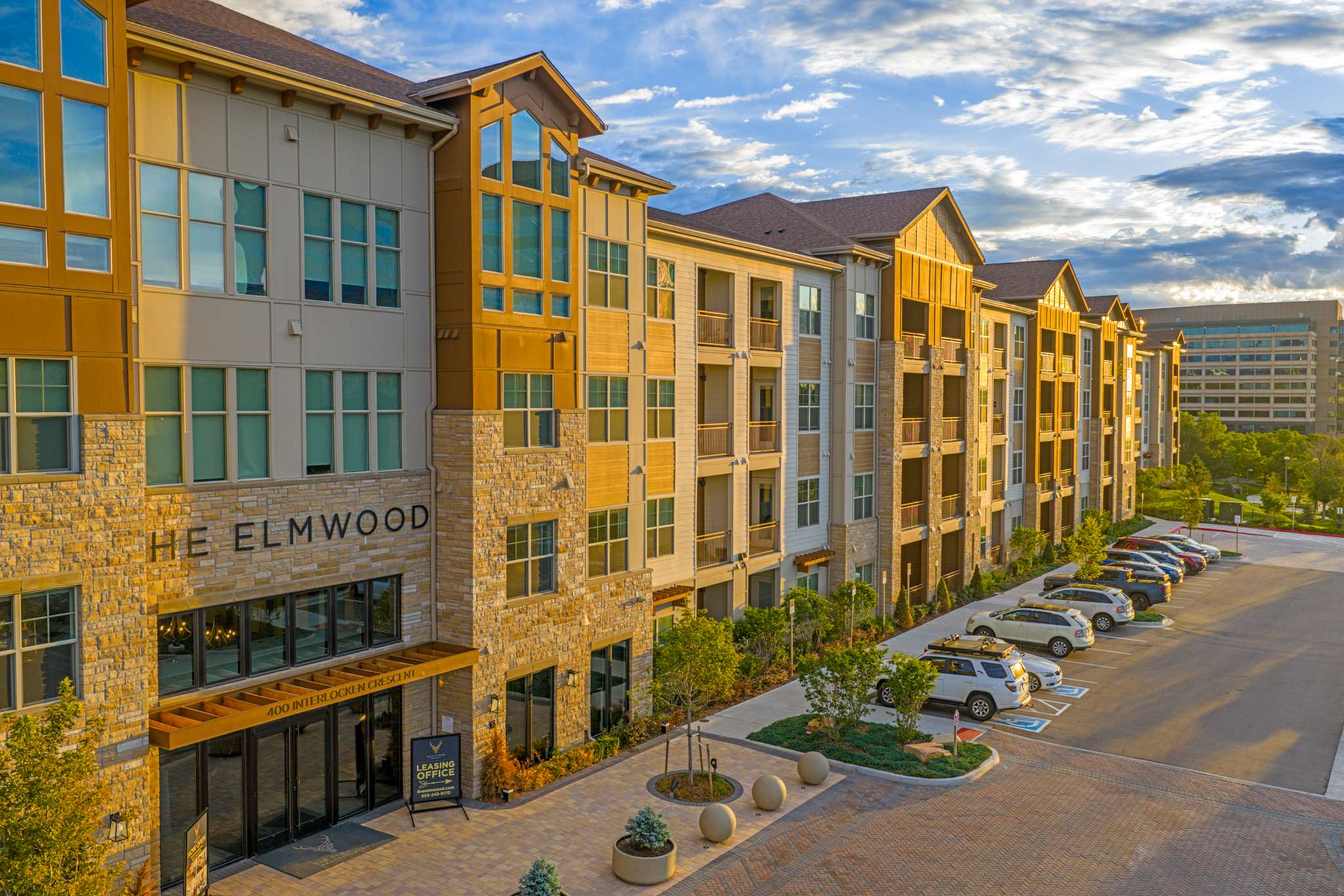 The Elmwood – photo 1