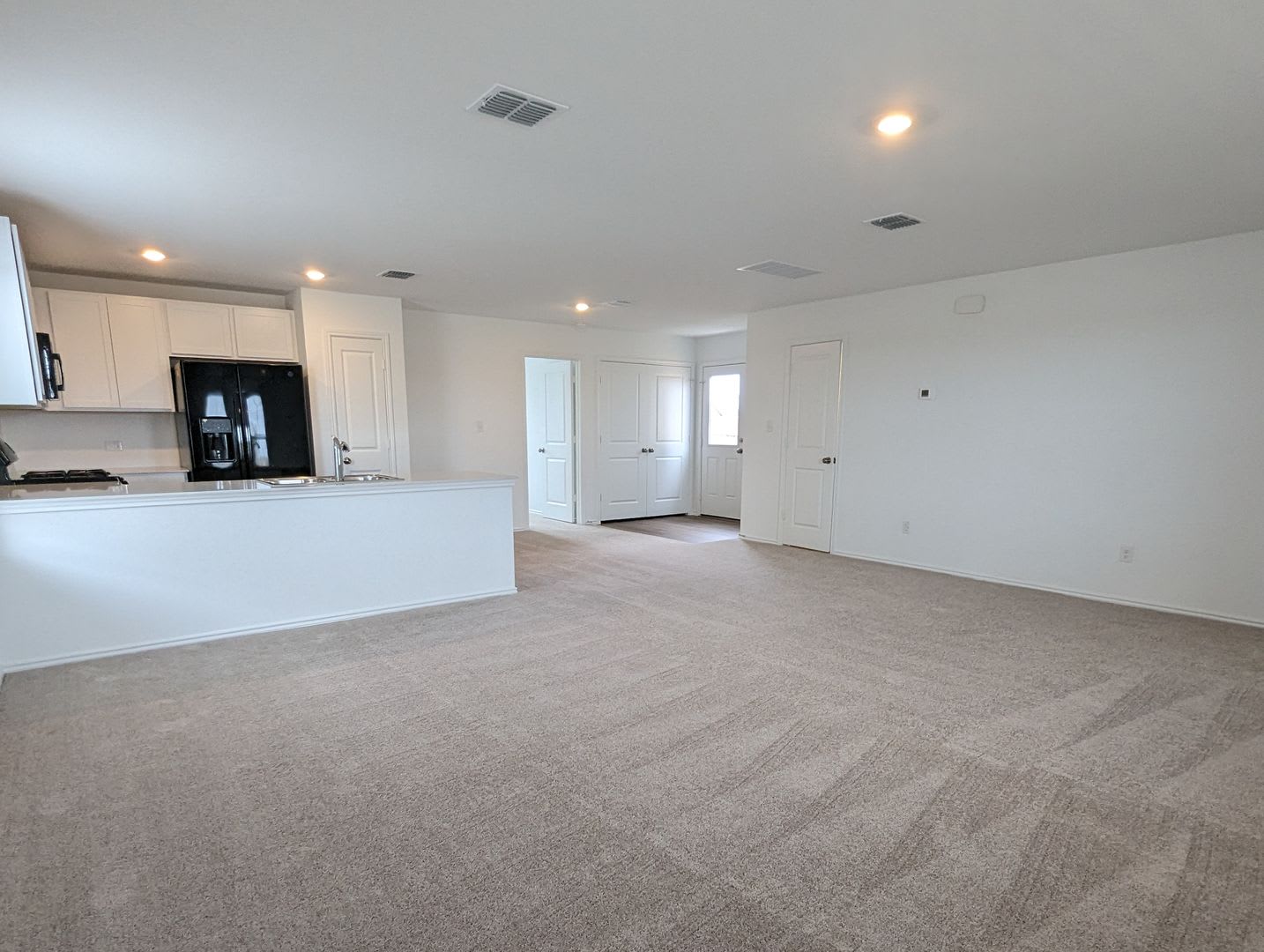 Welcome Home to This 4 Bed / 2.5 Bath Home in Kyle – photo 3