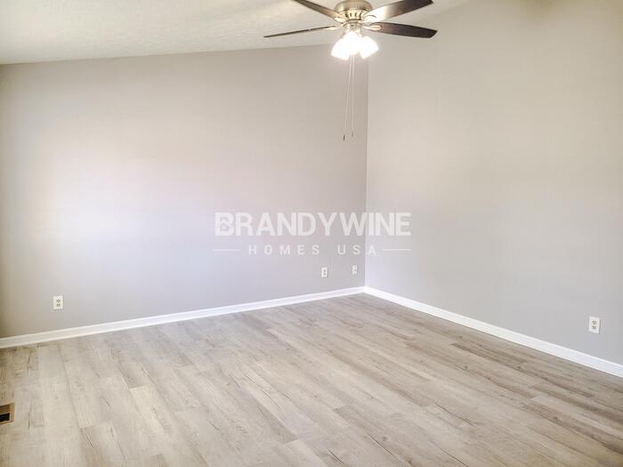 4108 Luxembourg Circle East – photo 4