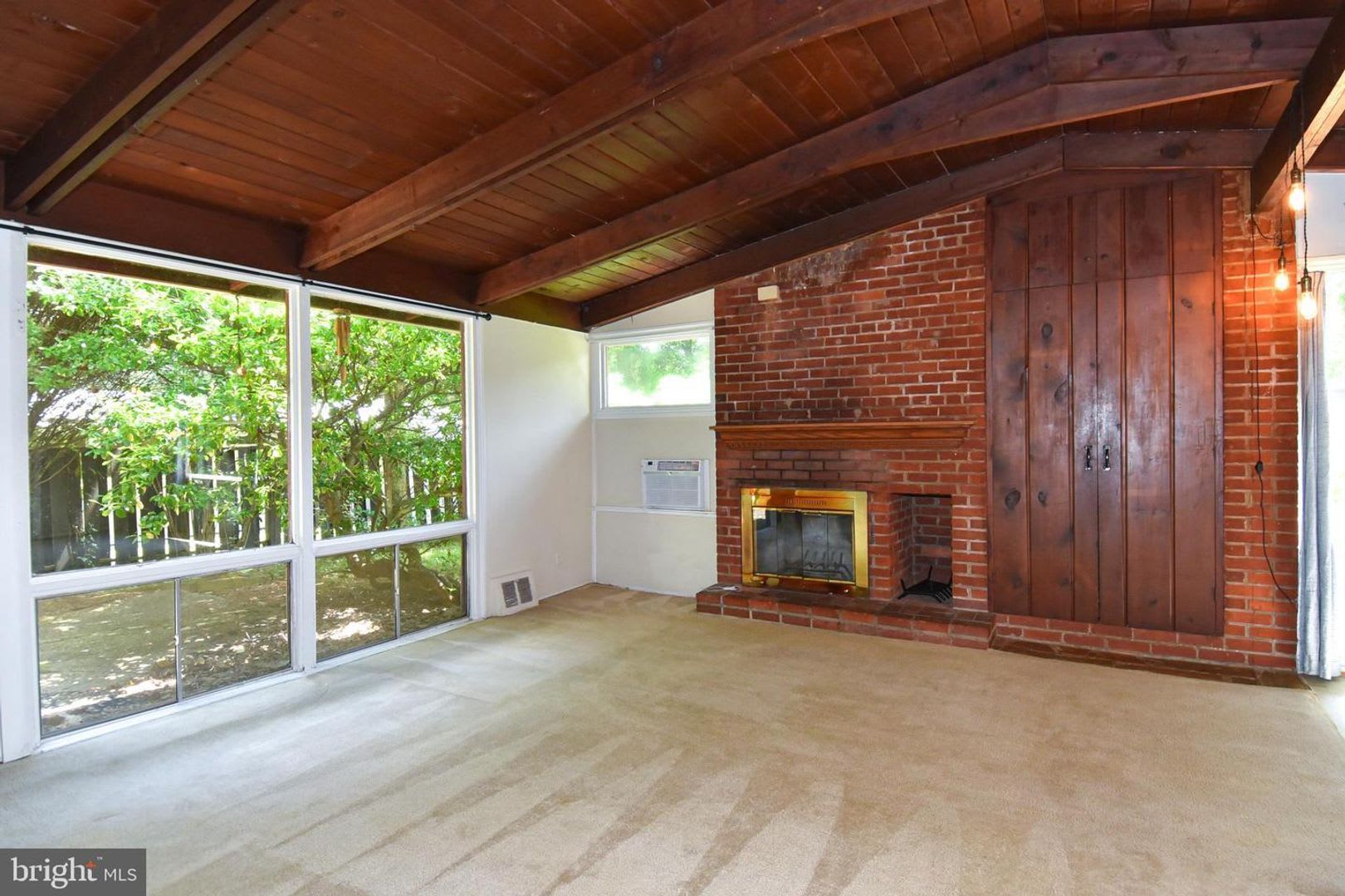 Enjoy The Ease Of One Level Living In This Charming Rustic Contemporary Home Tucked Away Among Mature Trees In The Highly Desirable Holmes Run Acres Community – photo 5