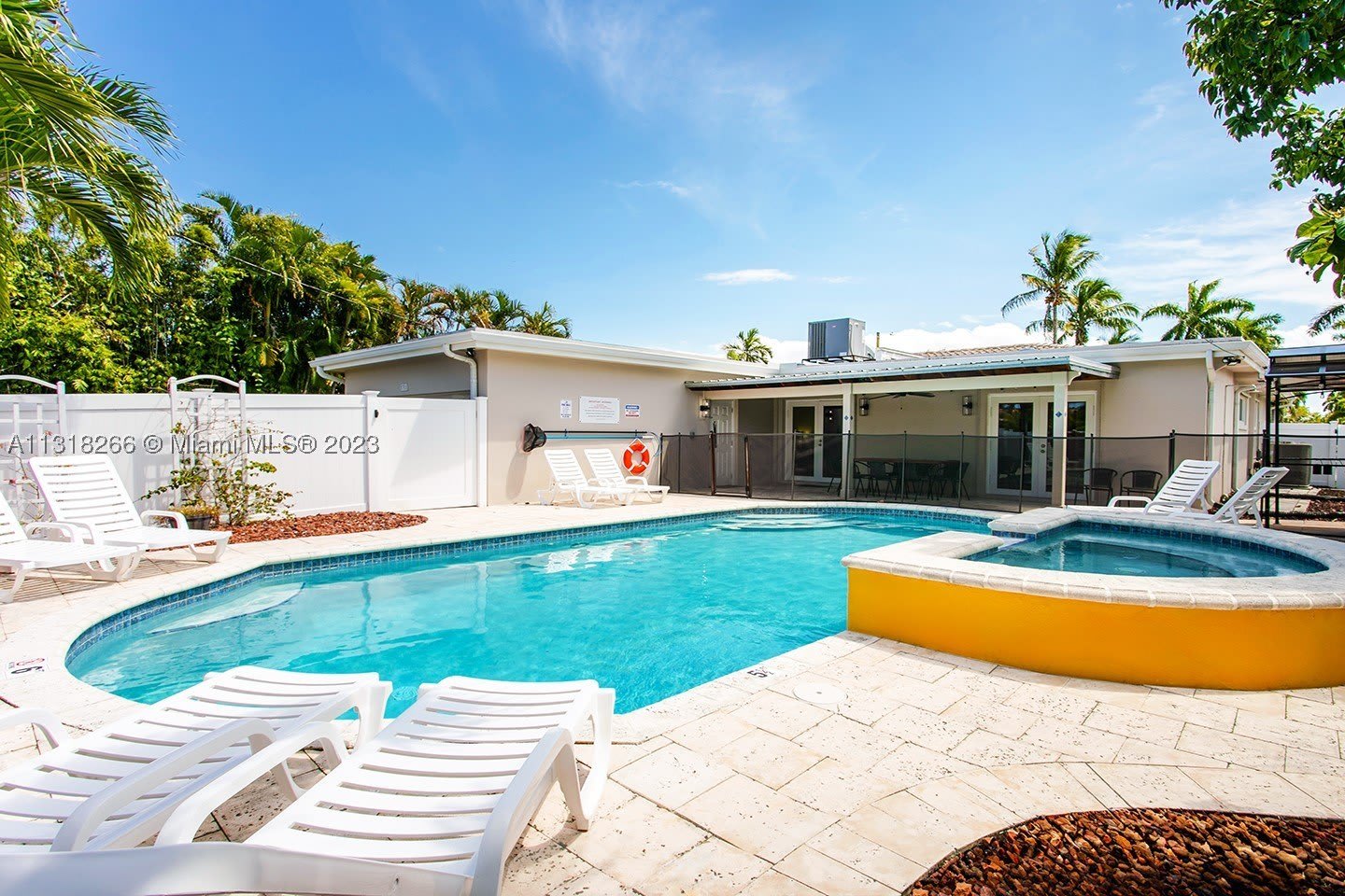 1311 Rodman St – photo 1