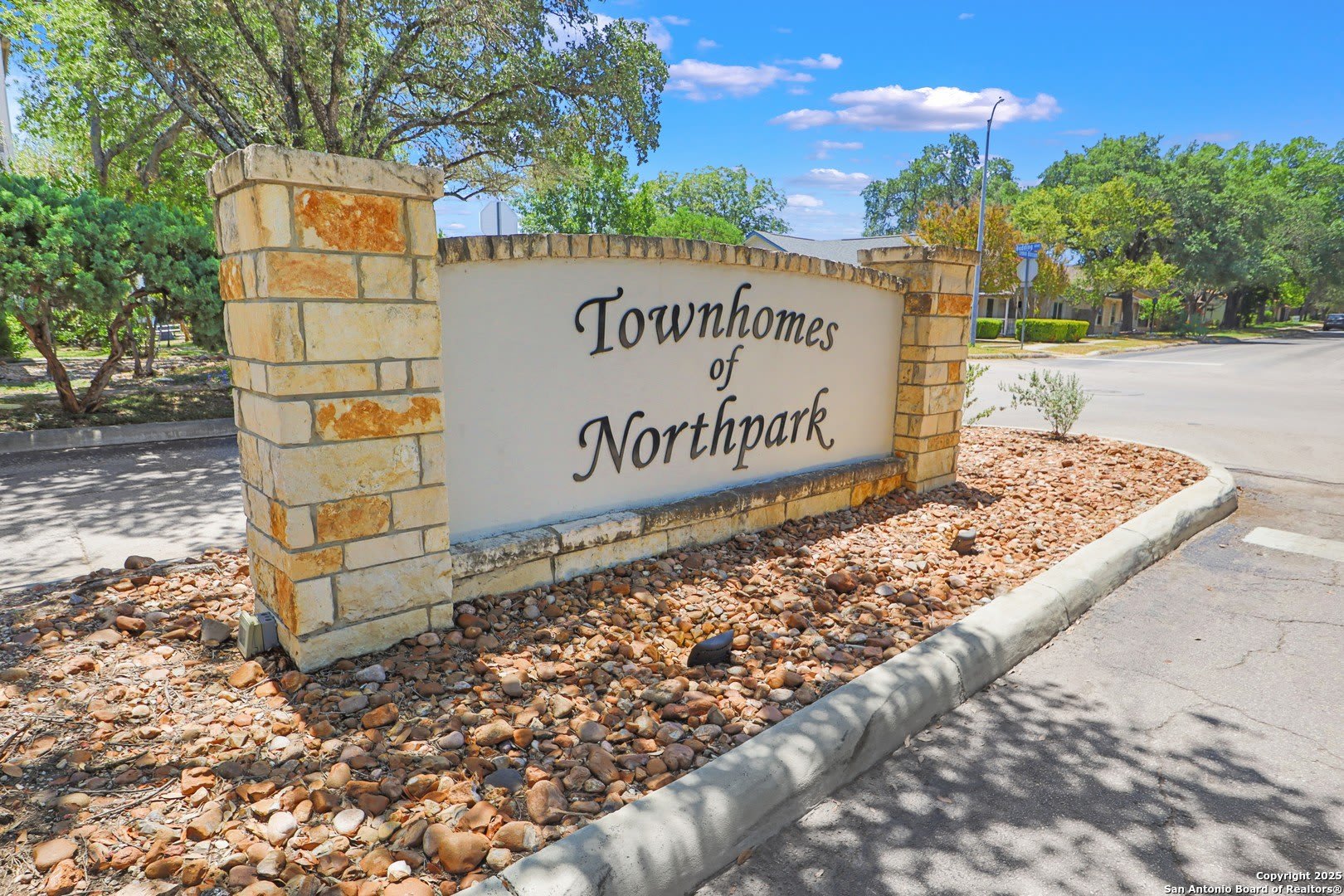 12210 Apricot Dr – photo 1