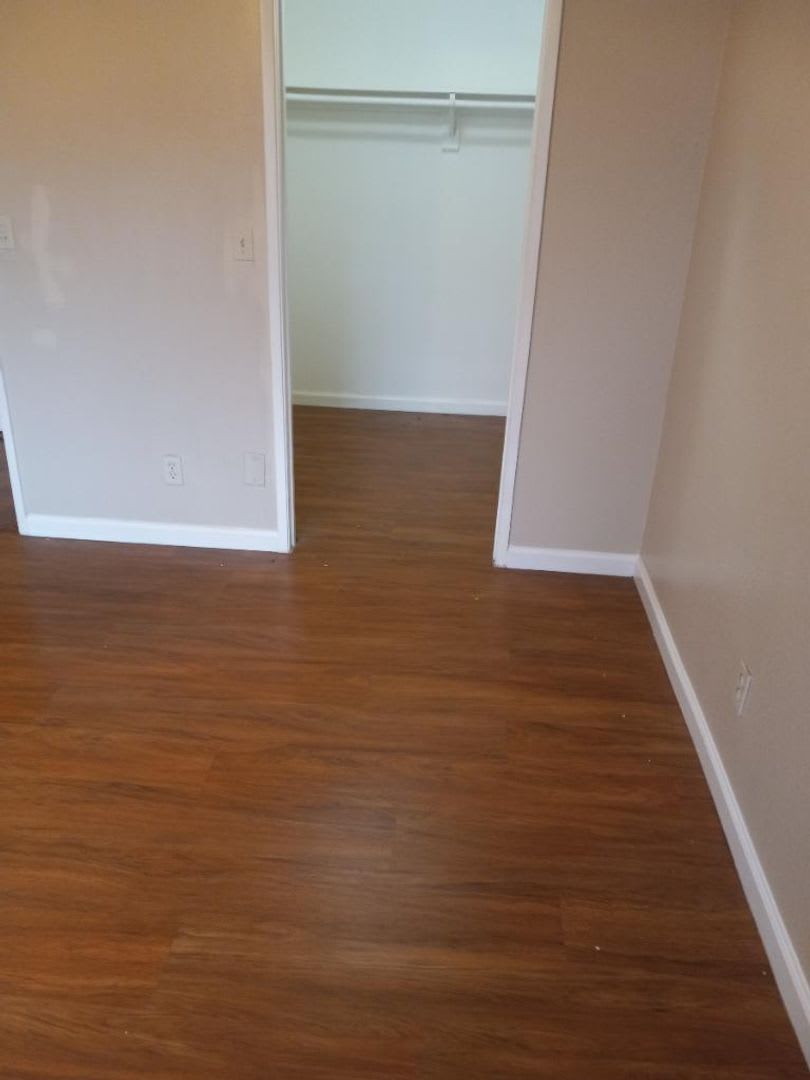 Move in Special ** Half off the 2nd month's rent – photo 5