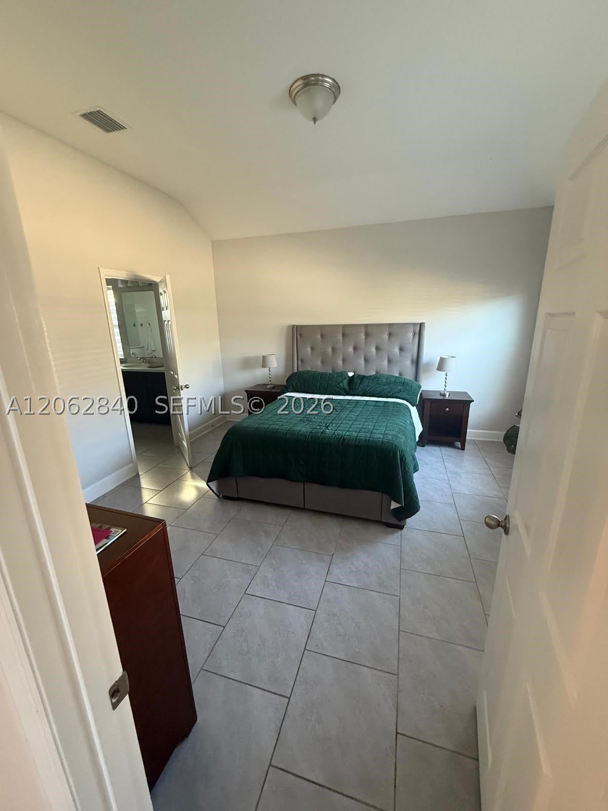 110 Foxcross Ave – photo 5