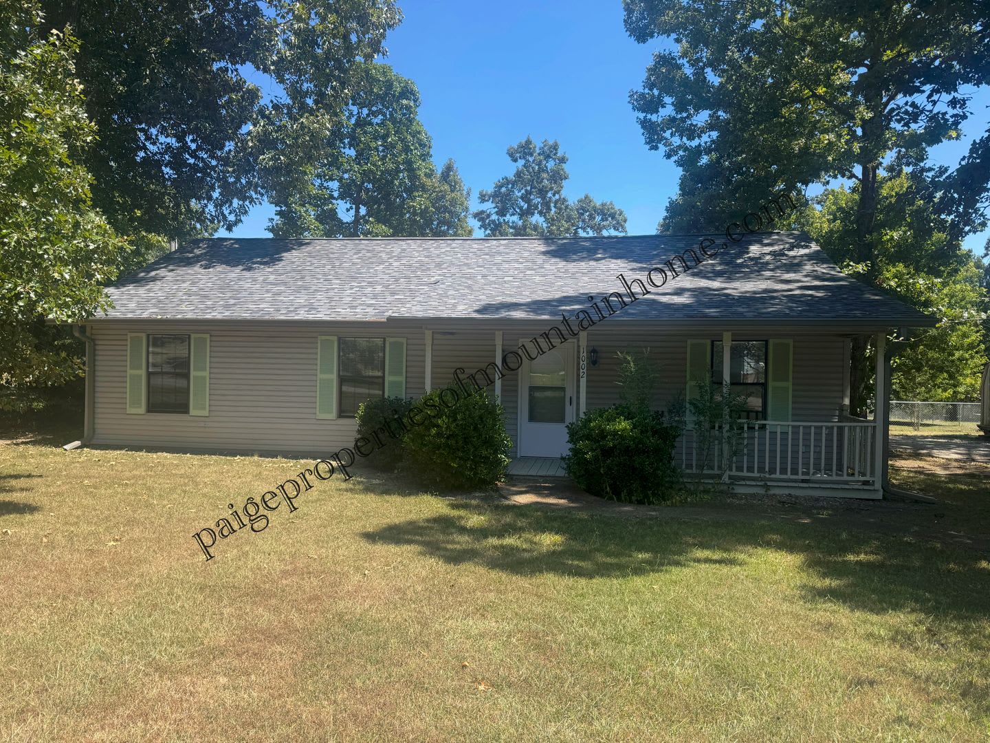 Gorgeous 3 bedroom 2 bath house – photo 5