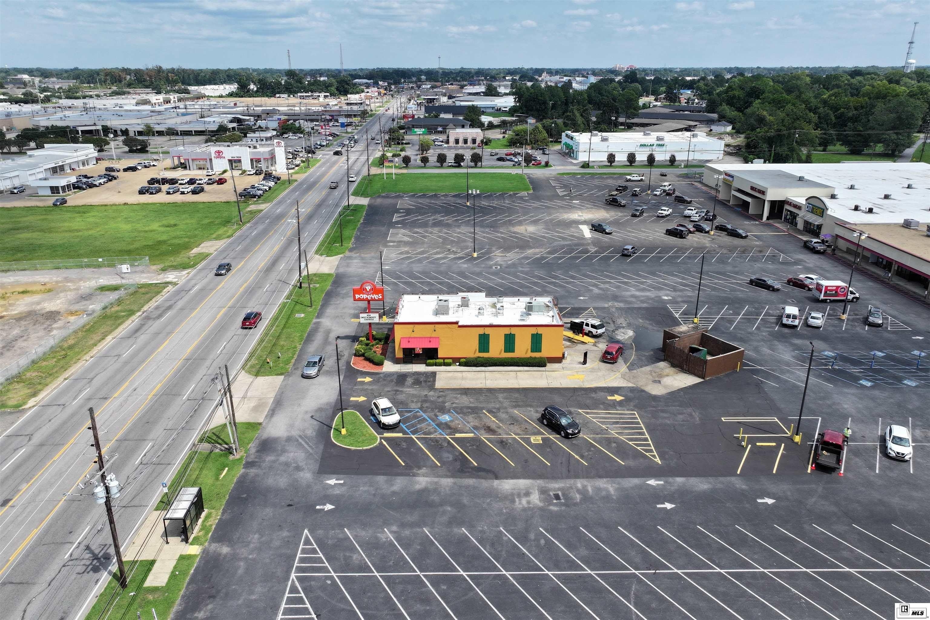 1958 Louisville Avenue – photo 4