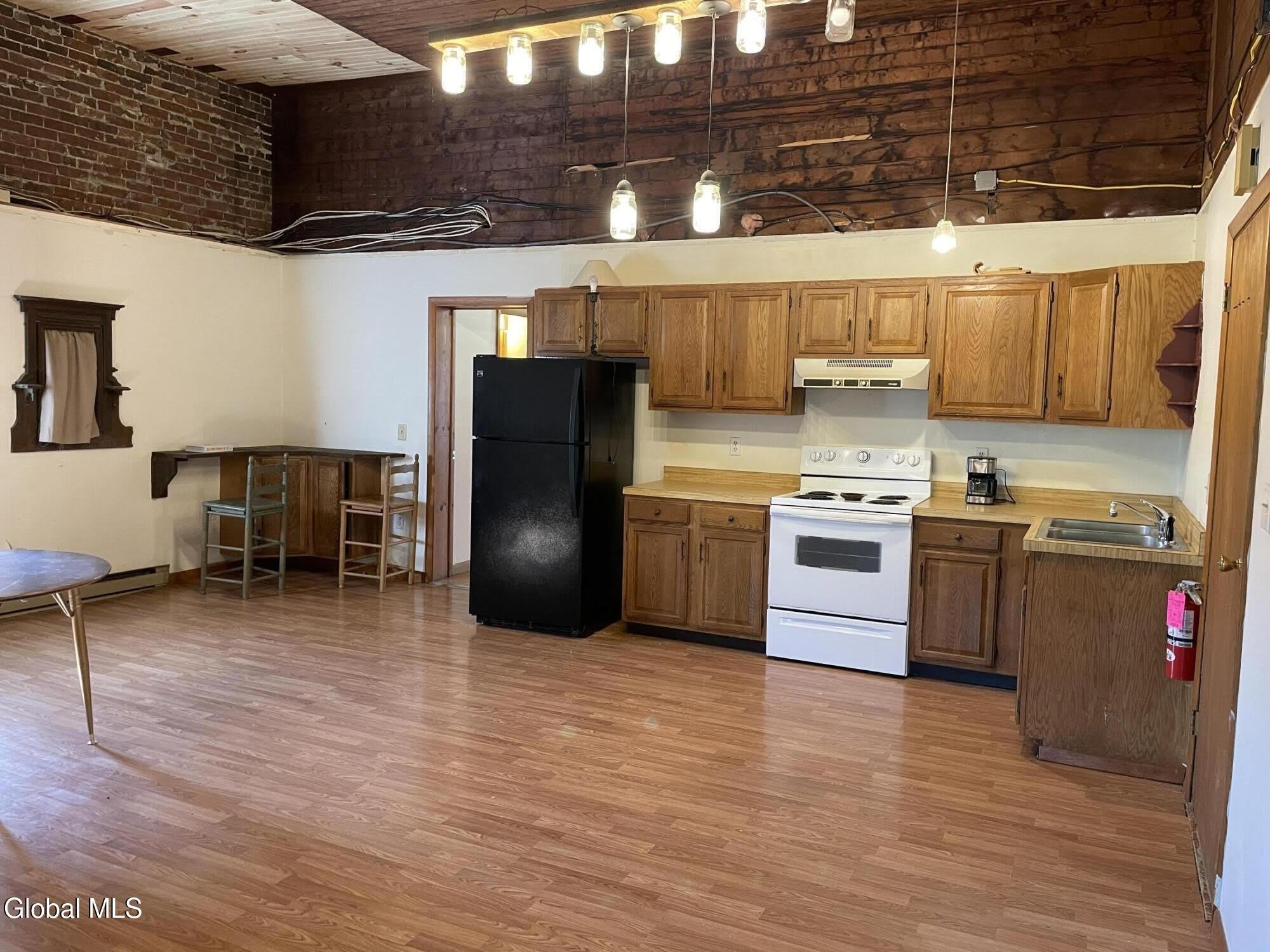 152 Main Street – photo 4