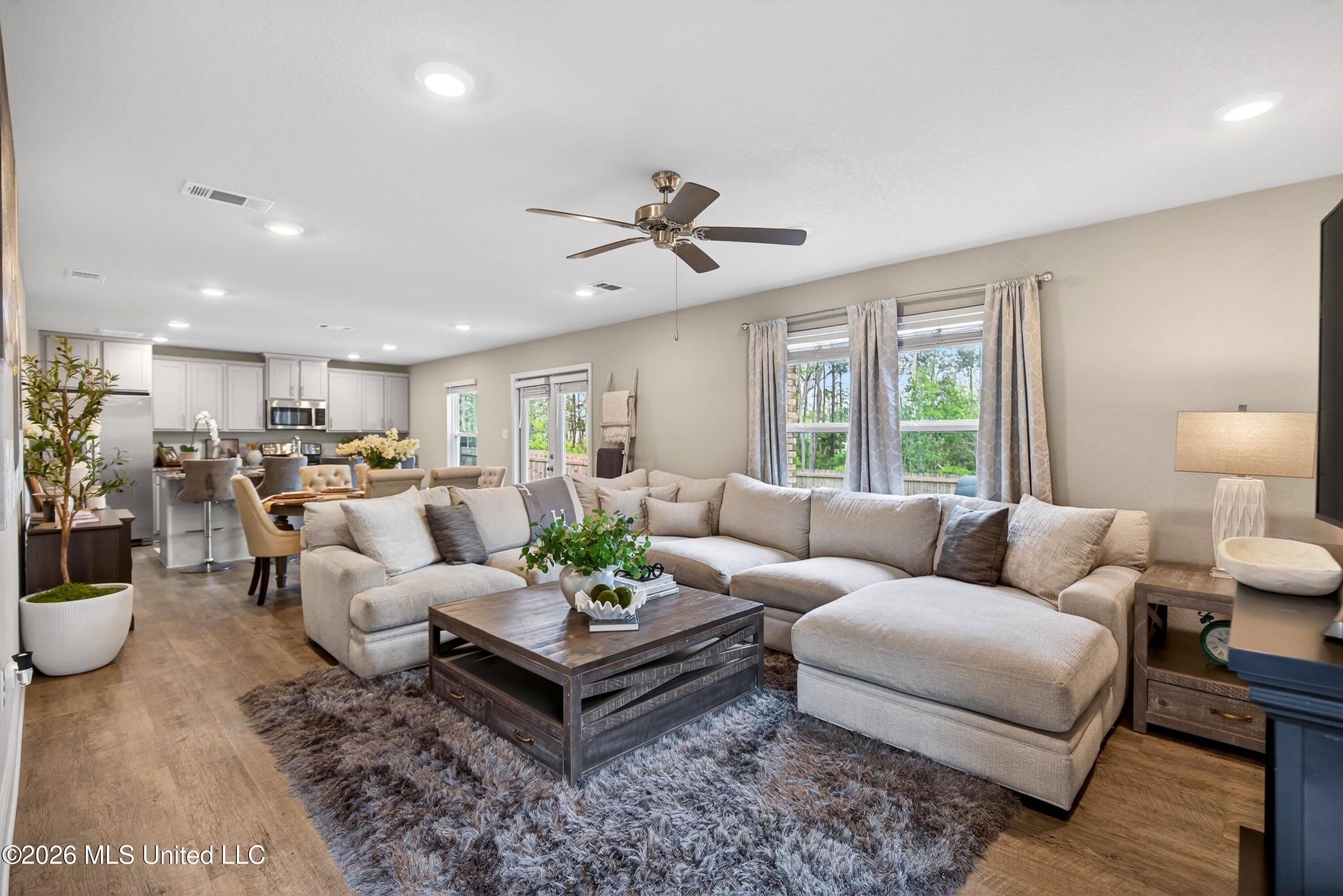 5438 Leeds Lane – photo 3