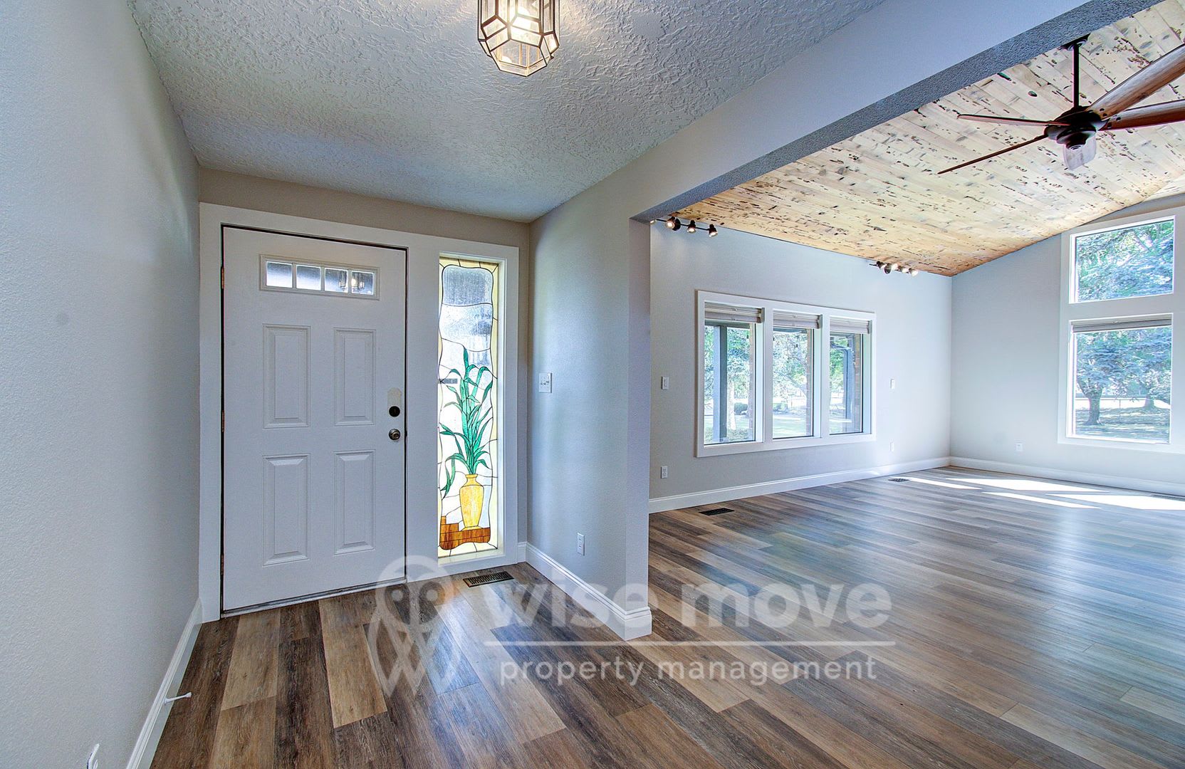 Felida Park- 4 Bedrooms on 1.5 Acres – photo 5