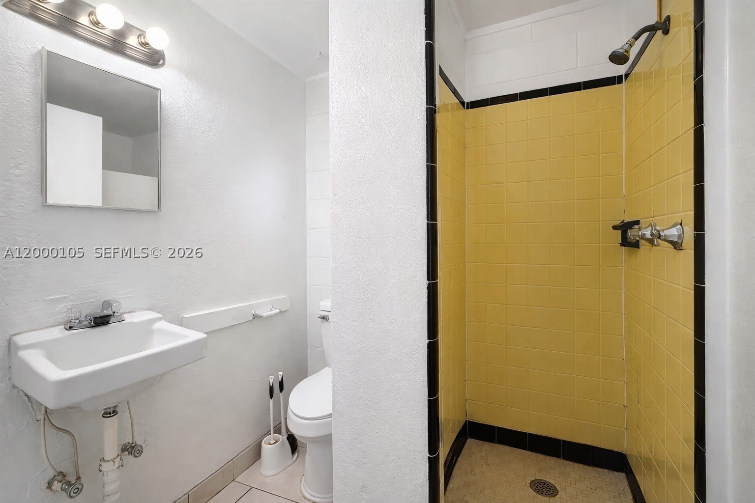 319 Country Club Oval – photo 2