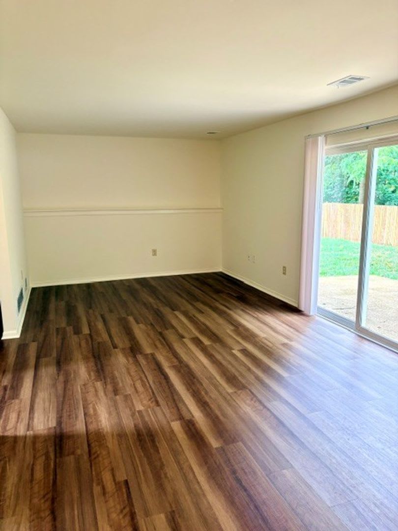 3 Bedroom Townhouse in Arnold – photo 4