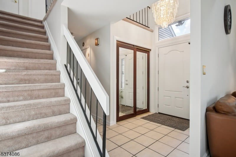 16 Longfield Dr – photo 4