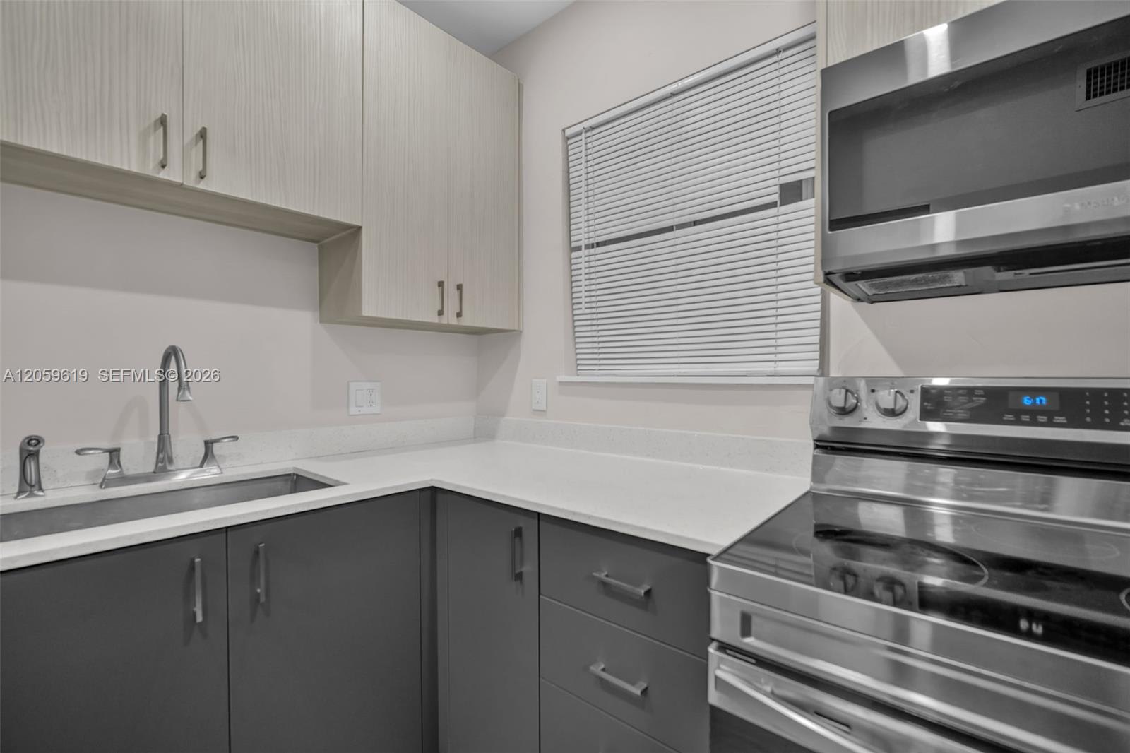 3030 Nw 16Th St – photo 3