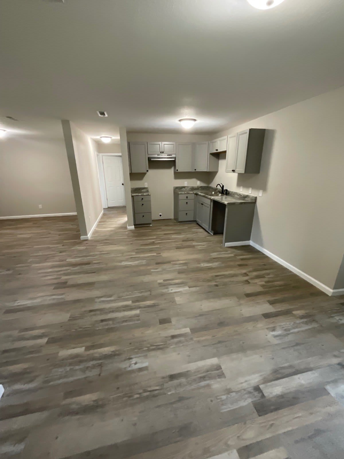 1516 Edgewood Dr. – photo 2
