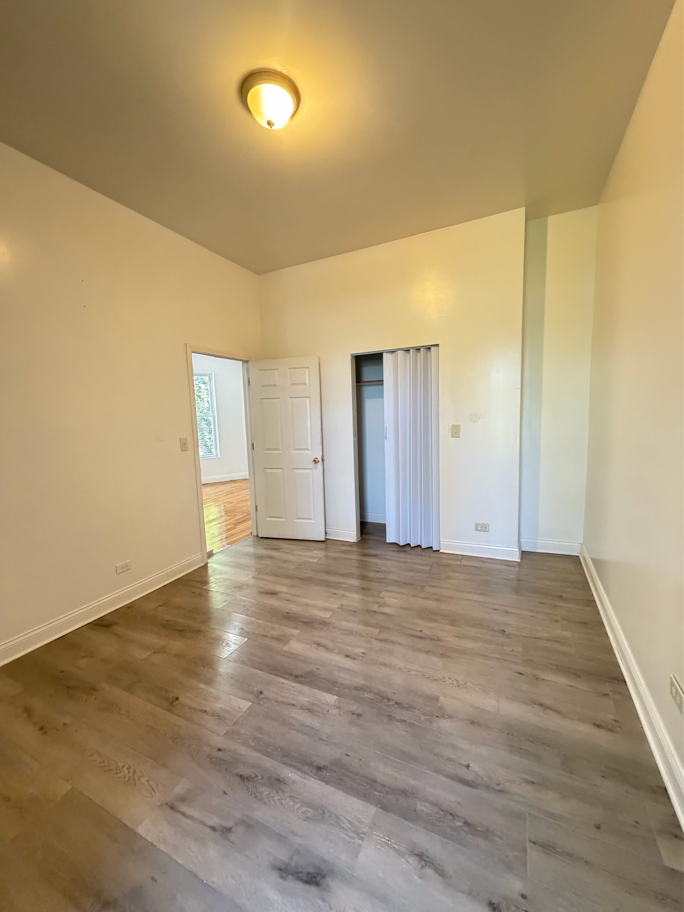 7836 South Emerald Avenue1R – photo 2