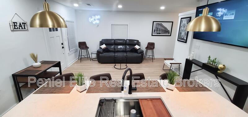 1081 Fair Street Southwest – photo 2