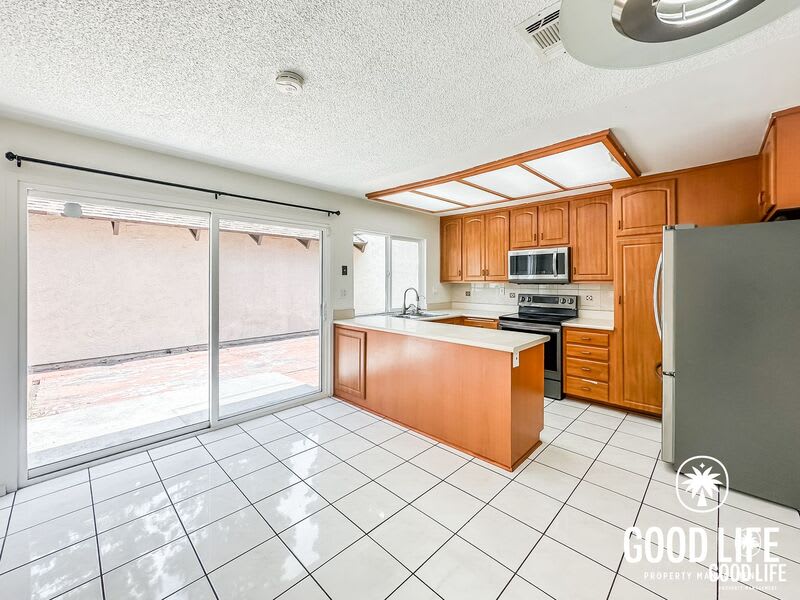 6747 Parkside Ave – photo 2