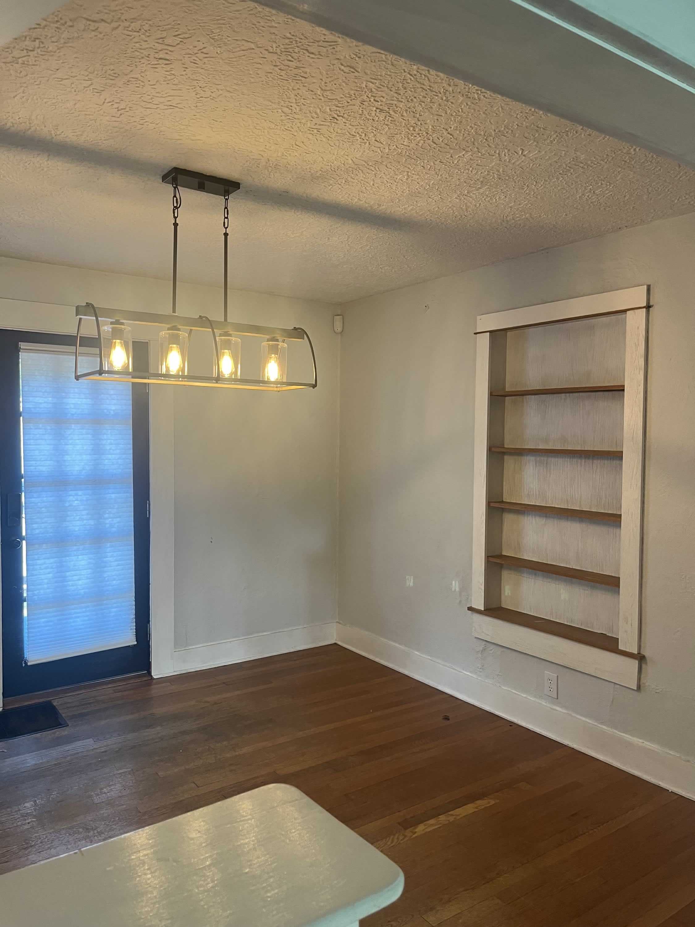 1668 North Longview Street – photo 3